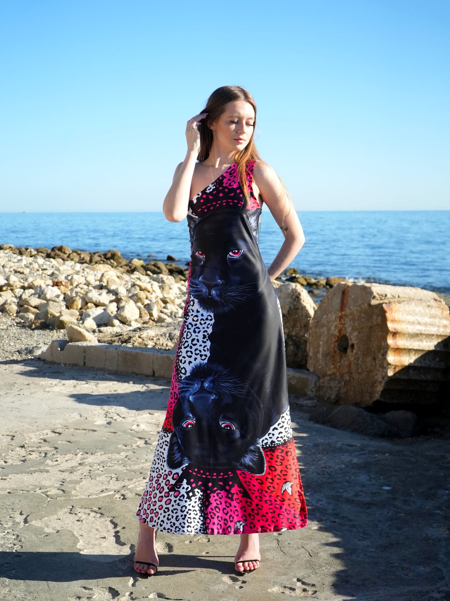 Leopardo Nero Vestito con Spalla