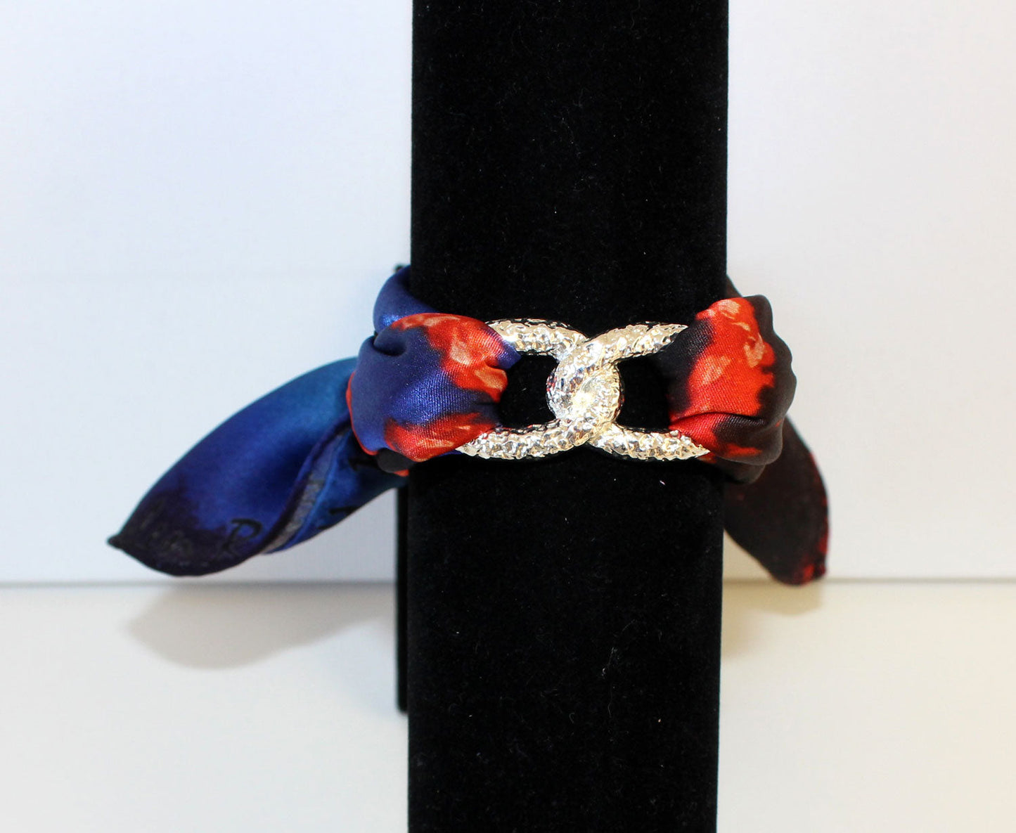 Corallo Bracciale Infinty in Seta