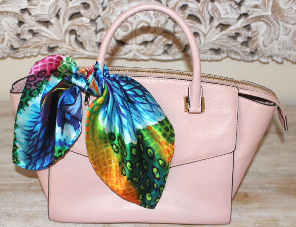 Iris Blu Foulard in Seta cm. 45x45